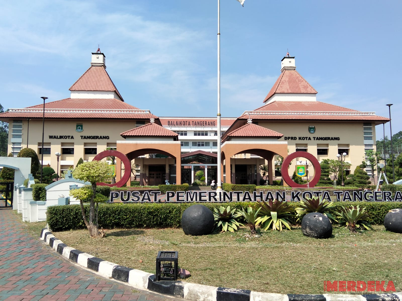 Kantor DPRD Kota Tangerang Jl Satria Sudirman No. 1, Kota Tangerang.