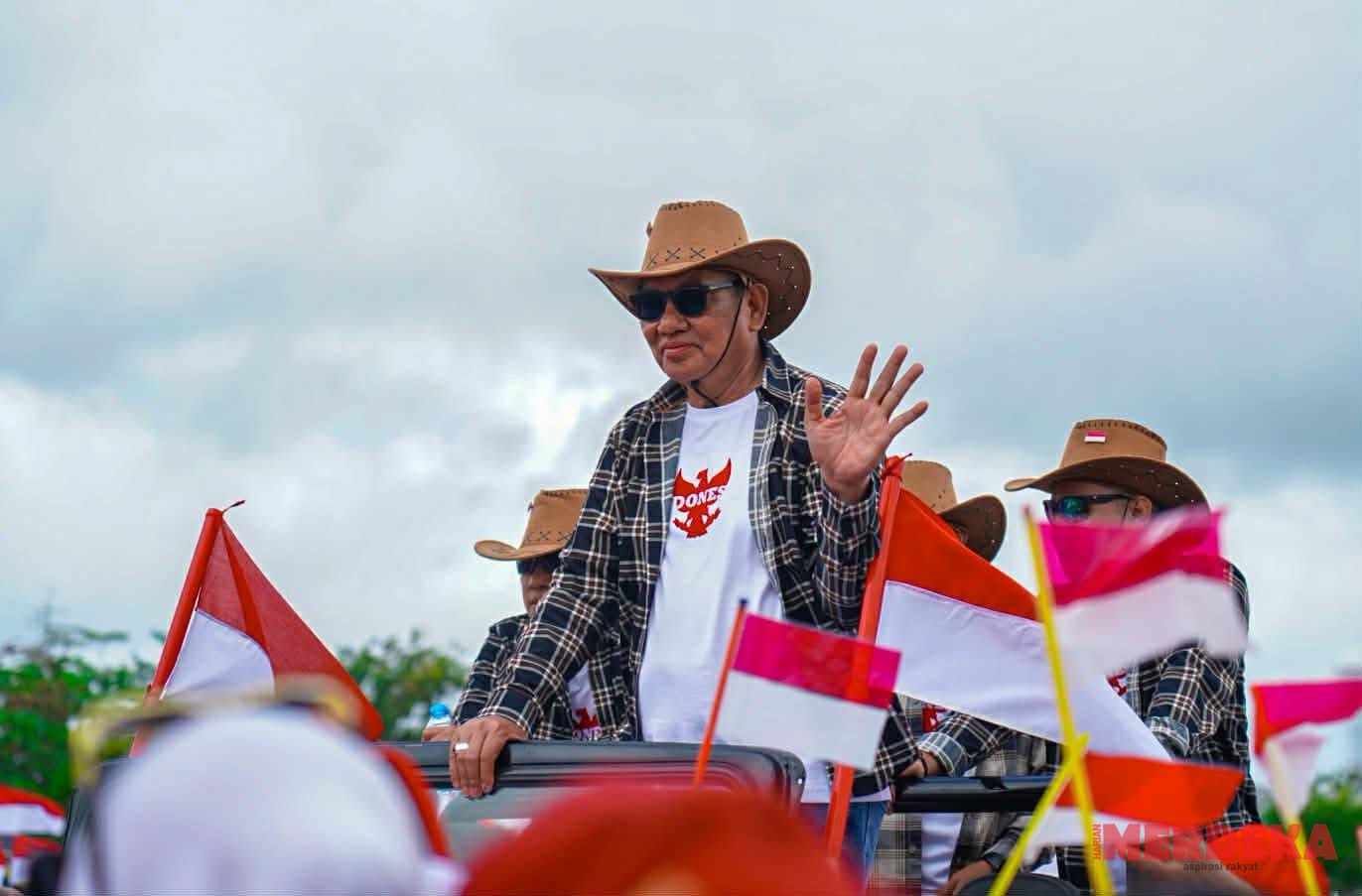 Gerakan Pembagian Bendera Merah Putih Ajak Masyarakat Kibarkan Semangat Kebangsaan