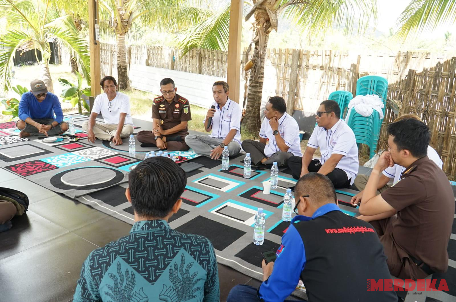 Lawan Hoaks dan Edukasi Hukum Warga, Kejari Sumbawa Barat Gandeng Awak Media