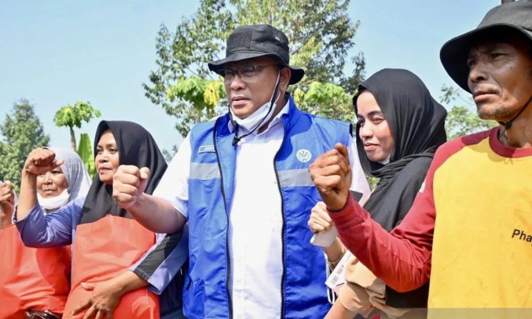 Menteri LH Pastikan Penanganan Karhutla Libatkan Seluruh Unsur, Bukan Sekadar Pencitraan