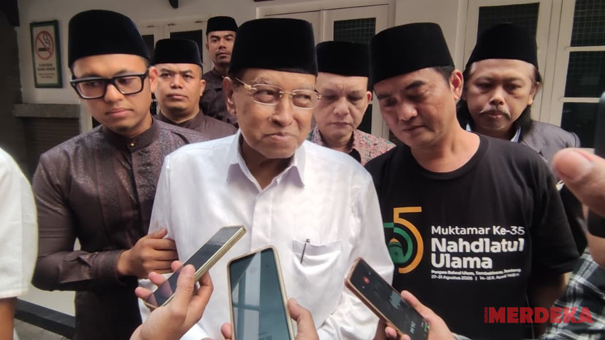 Ziarah hingga Salat Hajat Bersama Gus Kikin, KH Said Aqil Titip Pesan Persatuan untuk Muktamar ke-35 NU