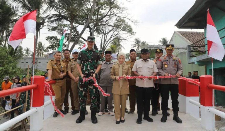 Bupati Serang Resmikan Jembatan Perintis Garuda di Kibin, Apresiasi TNI dan Program Presiden Prabowo
