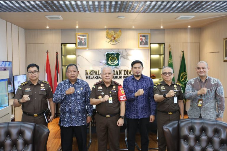 Perkuat Sinergi Hukum dan Akademik, UI Kunjungi Badiklat Kejaksaan RI Bahas Pembentukan Pusat Studi Kajian