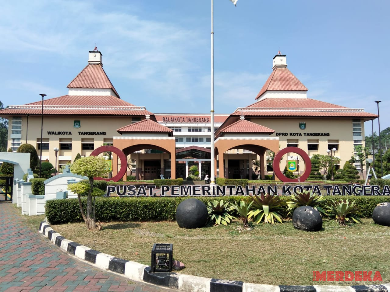 Herman Didesak Mundur Dari Kursi SEKDA Kota Tangerang.