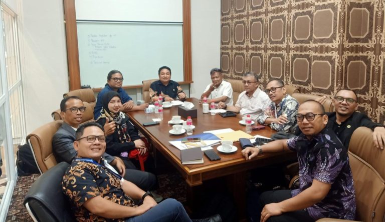 Didampingi 15 Advokat, Buruh Pabrik Terdakwa Kasus Gas Portable Jalani Sidang Perdana