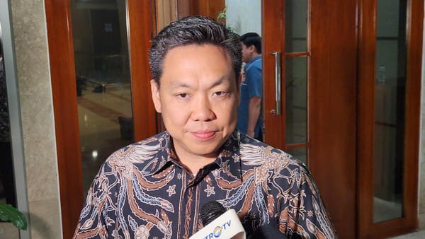 Charles Honoris Desak Redesign Total Program MBG, Usul Pengelolaan Dapur Diserahkan ke Komite Sekolah