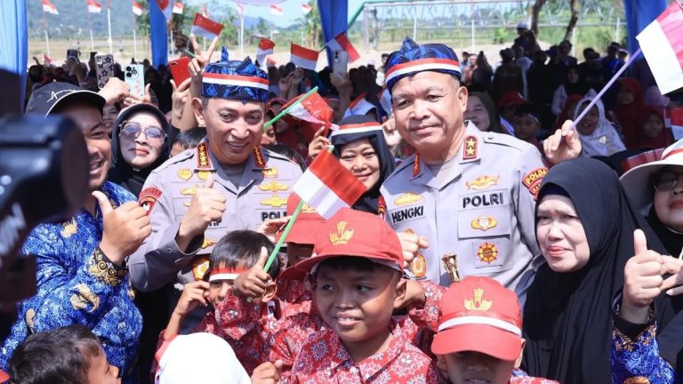 Respek untuk Anggota Polri! Sahabat Presisi: Kerja Keras Polri di 895 Jembatan Sangat Terasa Manfaatnya