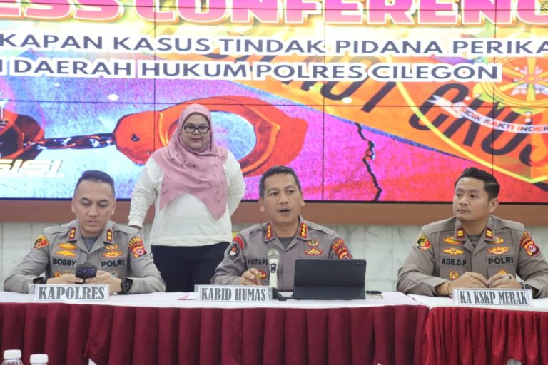 Operasi Senyap di Pelabuhan Merak: Polisi Bongkar Penyelundupan Ratusan Ribu Benih Lobster