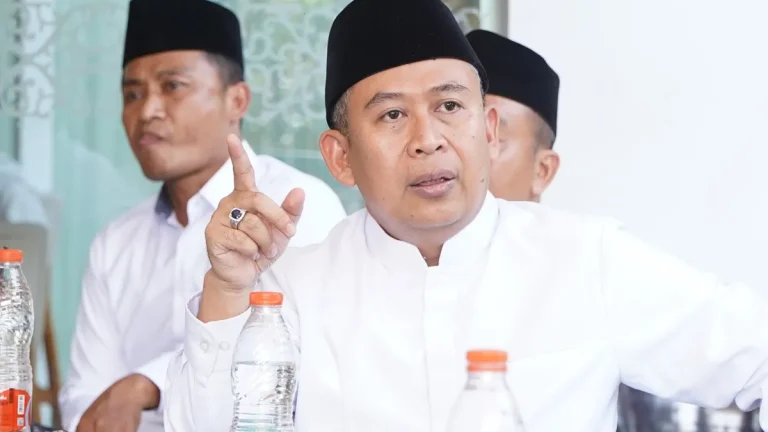 Temui Pengurus NU di Berbagai Daerah, Gus Rozin: Kekuatan NU Ada di Cabang dan Pesantren