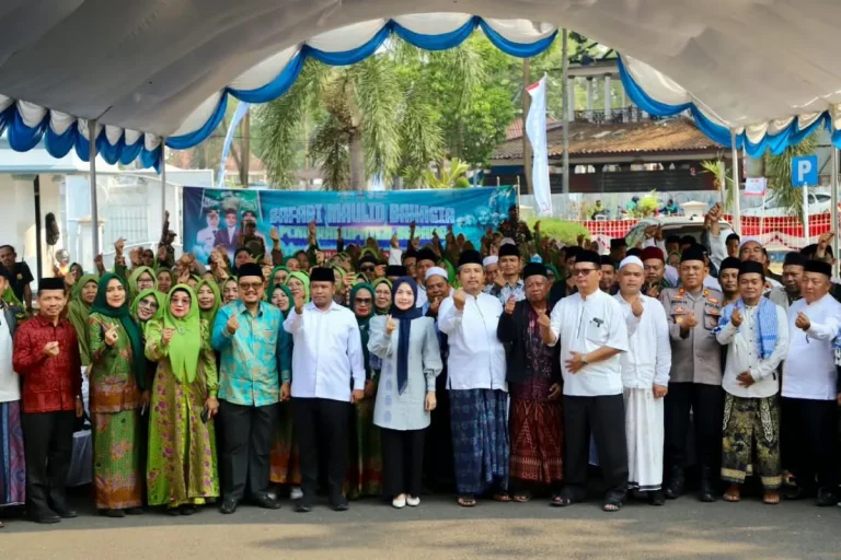 Bupati Serang Lepas Kontingen Muktamar NU ke Jombang, Titip Harapan untuk Pemimpin Baru PBNU