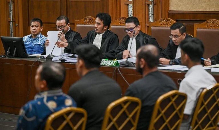Didakwa Suap Eks Ketua Ombudsman, Direktur PT Toshida Disidang