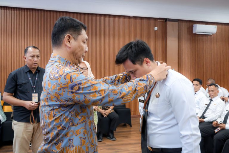 Sekda Provinsi Banten Deden Apriandhi Buka Pelatihan Kepemimpinan