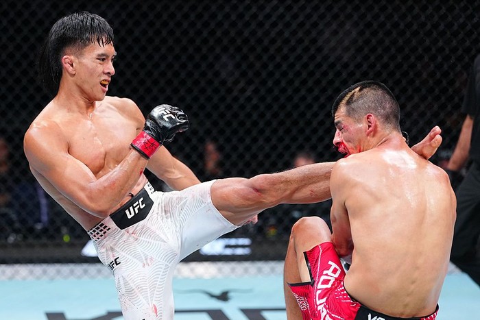Debut Mengerikan di UFC, Bilal Hasan KO Nilson Rojas pada Ronde Kedua