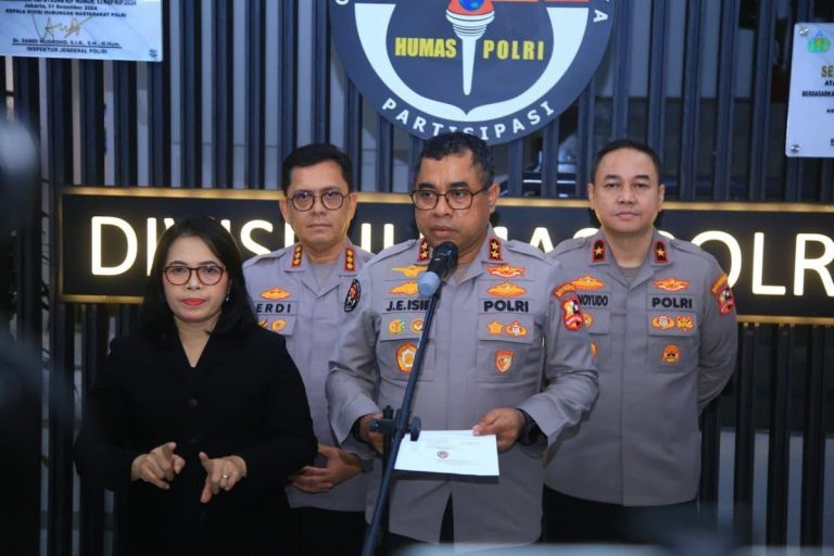 Polisi Maksimalkan Pencarian Lima Jurnalis yang Hilang Kontak Saat Liputan Gunung Anak Krakatau
