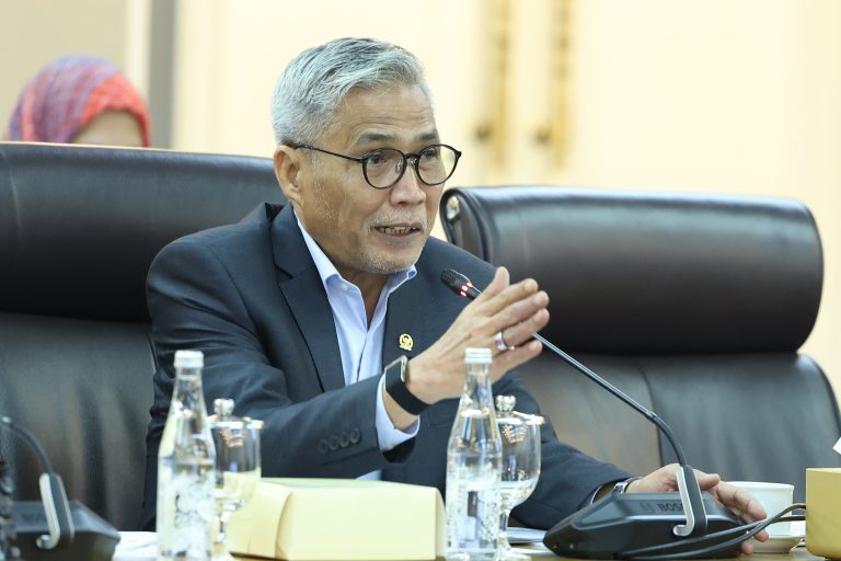 Legislator Desak Pemerintah Selesaikan Konflik Petani Kelapa di Inhil
