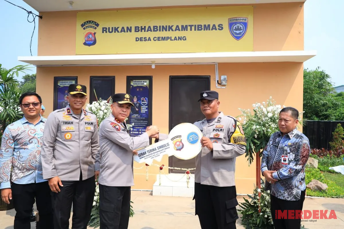 Polda Banten Resmikan Rumah Kantor Bhabinkamtibmas di Desa Cemplang Serang