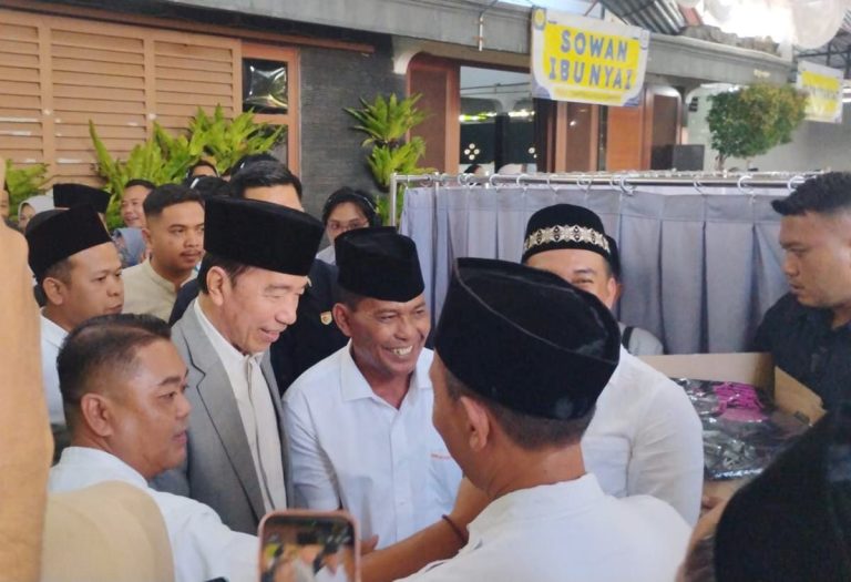 Sobary Balik Sentil Jokowi soal Kekuasaan: “Jangan Mateni Orang”
