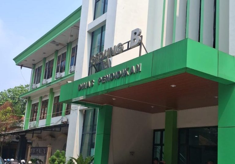 Sarat Kejanggalan, Mini Kompetisi Mebeleur Disdik Bekasi Tabrak Aturan Pengadaan!