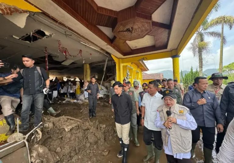 Wapres Gibran Minta Pemulihan Pascabanjir Bandang Solok Tak Sekadar Bersihkan Lumpur