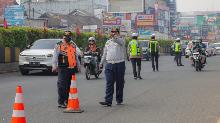 Kepala DLH Tangsel, Bani Khosyatullah : Kendaraan dari Luar Daerah Bisa Ikut Uji Emisi Gratis