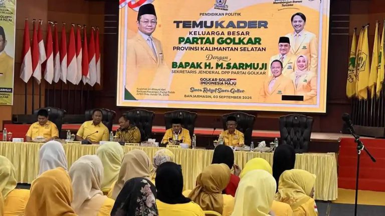 Sekjen Golkar Minta Kader Kalsel Solid Kawal Kebijakan Pemerintah