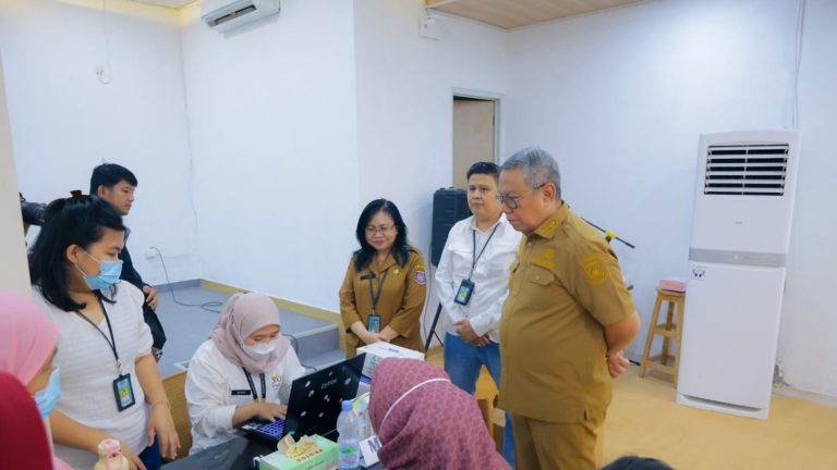 CKG Tangsel Baru 53 Persen, Benyamin Davnie Kejar Cakupan 100 Persen