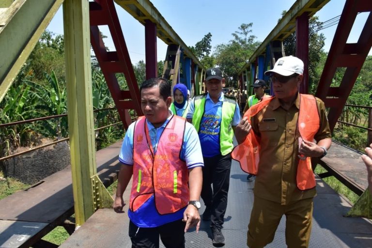 Plt. Bupati Pekalongan, H. Sukirman : Turap Jembatan Pantianom Dikebut, Pemkab Pekalongan Target Rampung Awal Desember