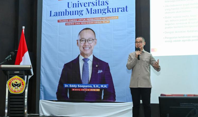 Ajak Kampus Kawal RUU Pengendalian Perubahan Iklim, Eddy Soeparno Soroti Karhutla