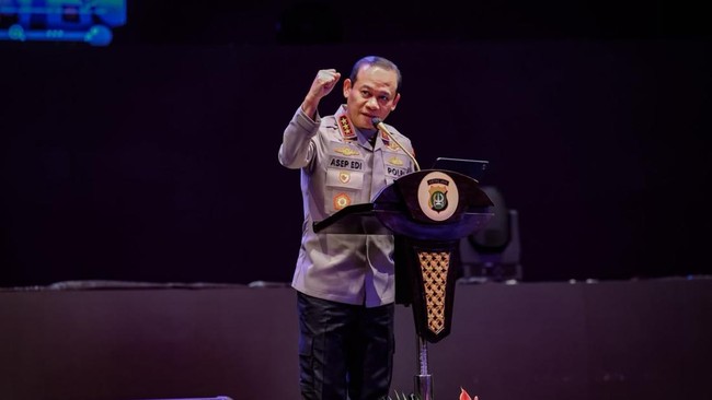 Kapolda Metro Jaya Luncurkan Program ‘Bapak-Ibu Asuh dan Sahabat Pelajar’