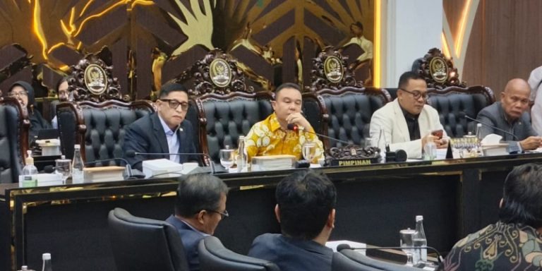 Pimpin Rapat Pleno, Sufmi Dasco Pastikan RUU Reforma Agraria Lanjut ke Paripurna