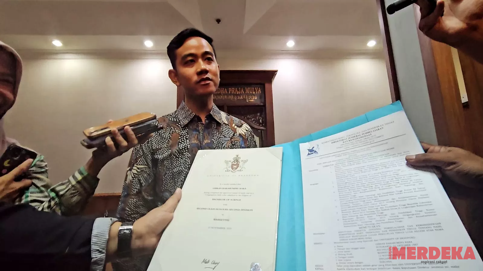 Hakim MK Soroti KPU Tak Verifikasi Faktual Ijazah Gibran di Pilpres 2024