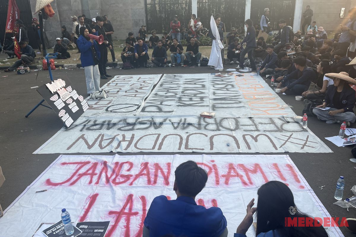 Demo Hari Tani di DPR, Mahasiswa Tuntut Tuntaskan Konflik Agraria dan Kriminalisasi