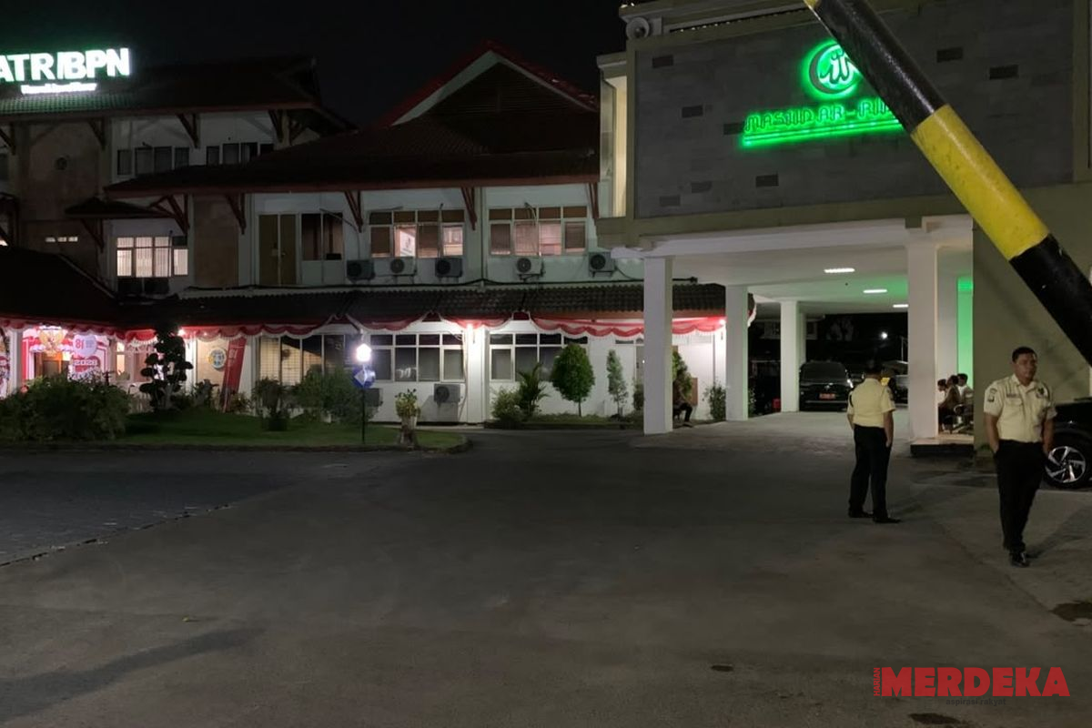Geledah Kanwil ATR/BPN Jatim 11 Jam, KPK Angkut Koper dan Kardus Bukti