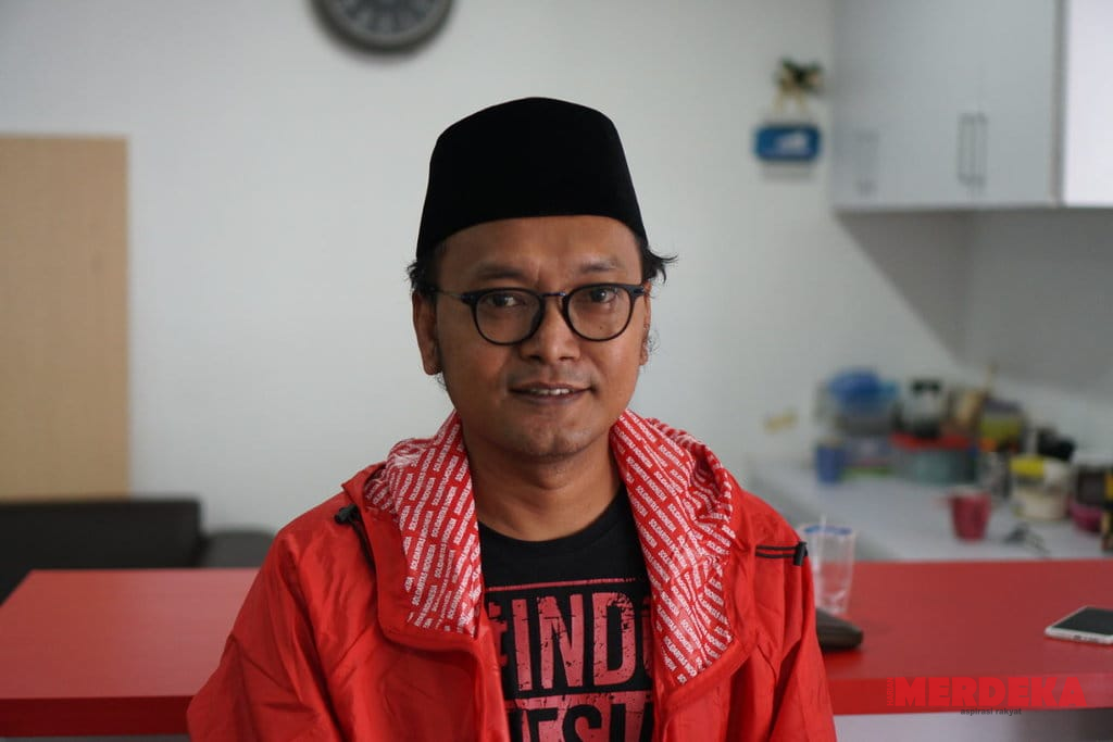 Kritik Keras KPU, PDIP Tuding Ada Manipulasi Aturan Demi Loloskan Gibran