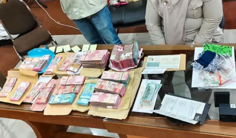 KPK Temukan Rekening Penampung Setoran Saat Geledah Kanwil BPN Jatim