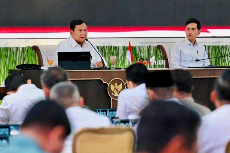 Dua Tahun Kabinet Merah Putih, Prabowo Soroti Capaian Program Strategis Nasional