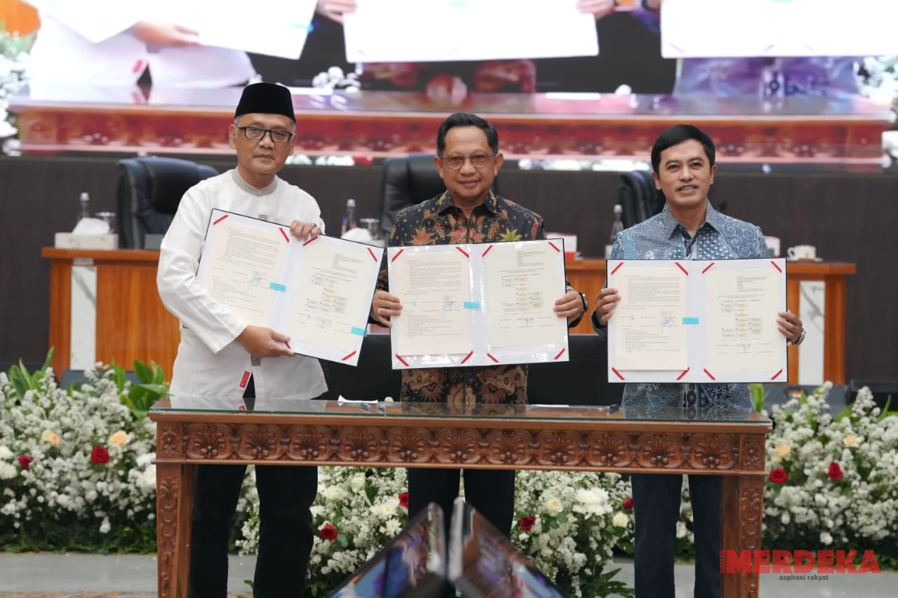 Mendagri Tito Teken SEB, Dukung Digitalisasi Layanan Jemaah Haji Berbasis Data Kependudukan