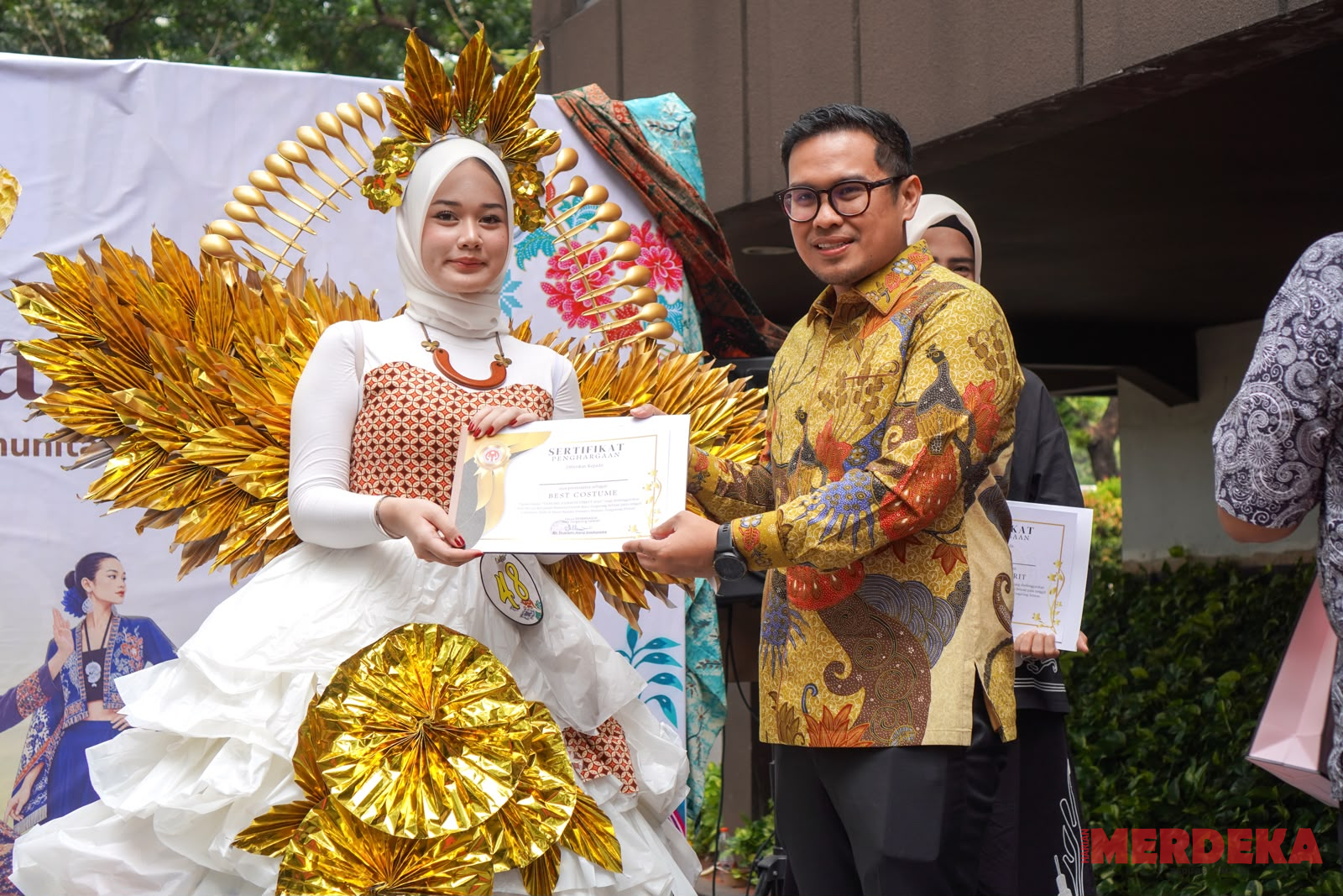 Meriahkan Hari Batik Nasional, Hotel Santika Premiere Bintaro Gelar The Soul of Batik