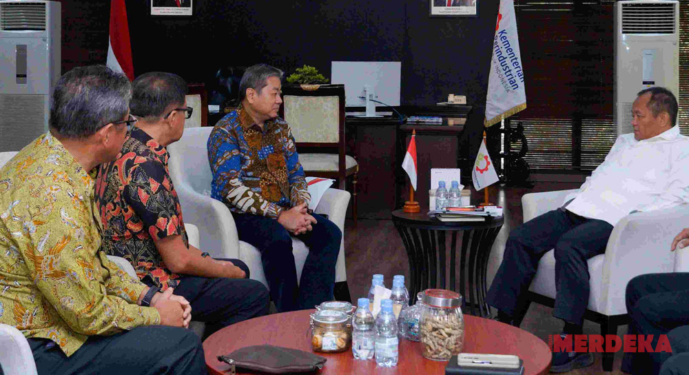 Industri Tertekan Impor dan Bahan Baku, Menperin Turun Tangan Siapkan Proteksi