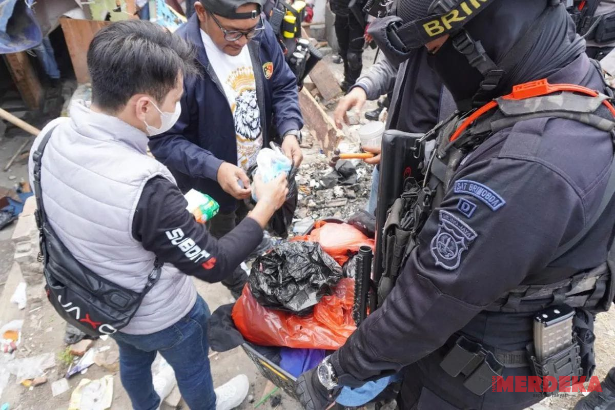 Polda Metro Jaya Kembali Gerebek Kampung Boncos, Sita 7 Bong Sabu