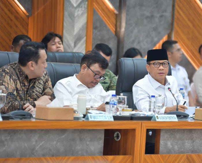 Menko Polkam dan Mendes Yandri Bersinergi Rampungkan Berbagai Persoalan Desa