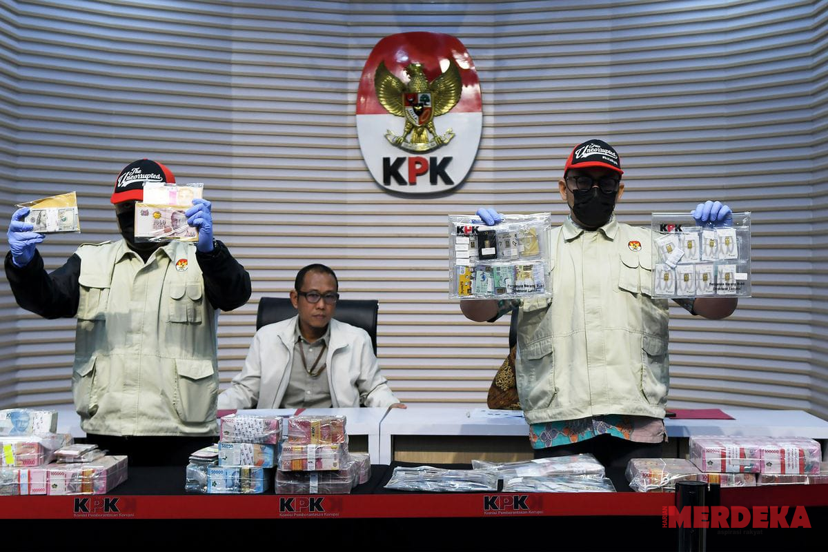 KPK Geledah 8 Lokasi terkait Kasus Korupsi BNPB, Sita Uang hingga Perhiasan