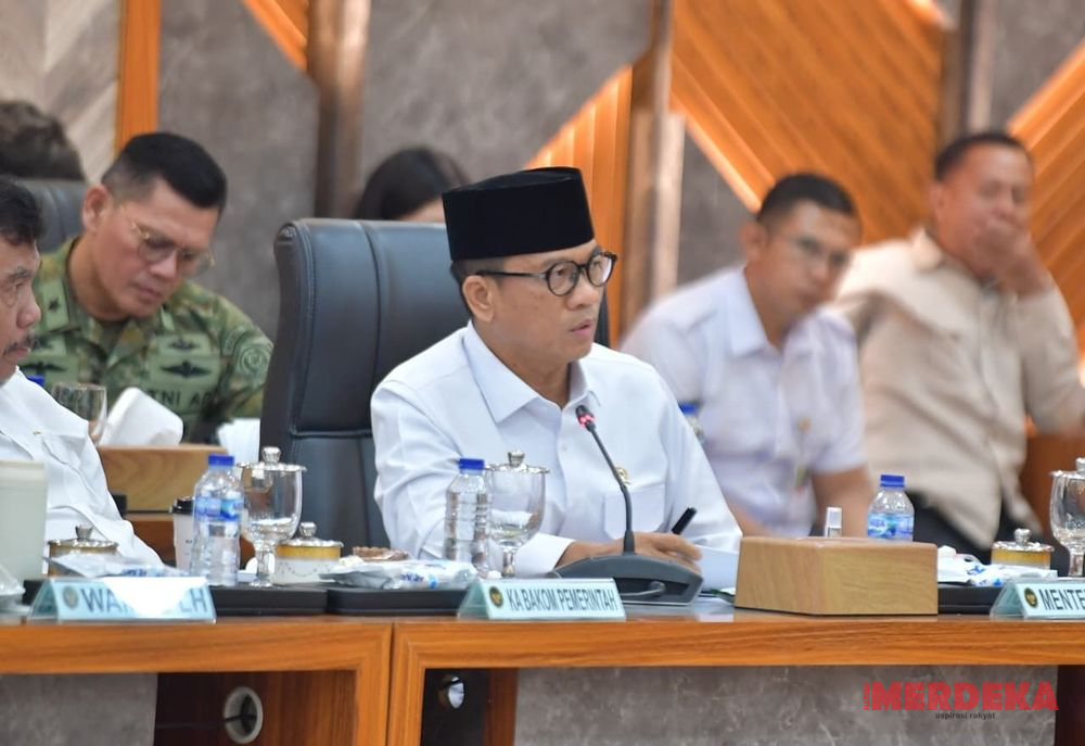 Mendes Yandri Soroti Lima Persoalan Desa, dari Karhutla hingga Sengketa Lahan